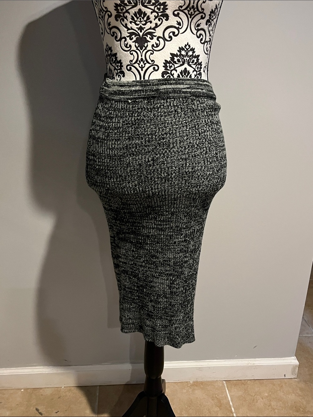 Knit Pencil Skirt - Black & Gray